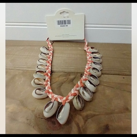 Mia Collection Sea Shell Necklace - Approximately 11"-12" Length-NWT - Picture 2 of 9